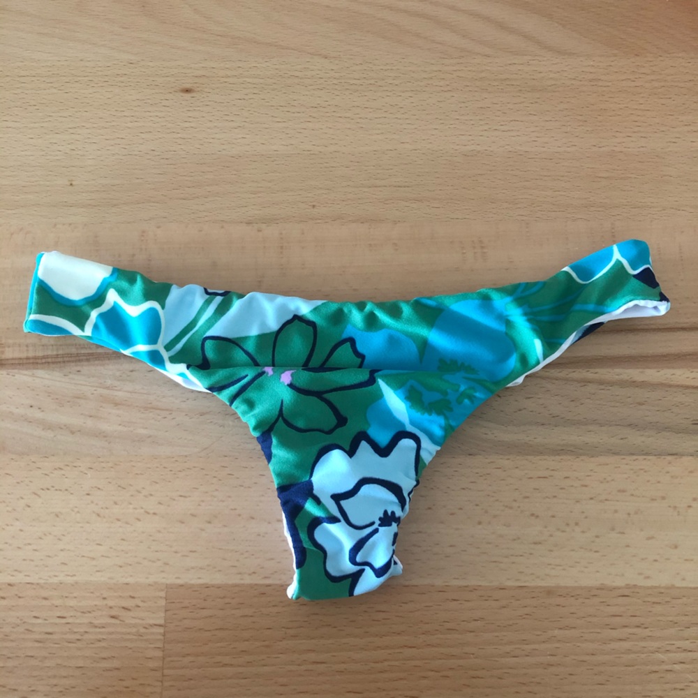 Kaikini bikini bottom